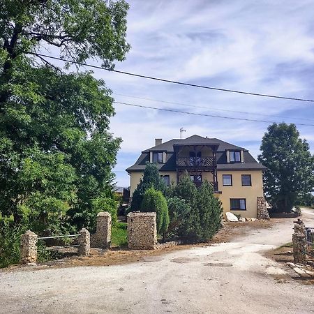 Agroturystyka Leszczynowy Dworek Ponikwa  Dış mekan fotoğraf