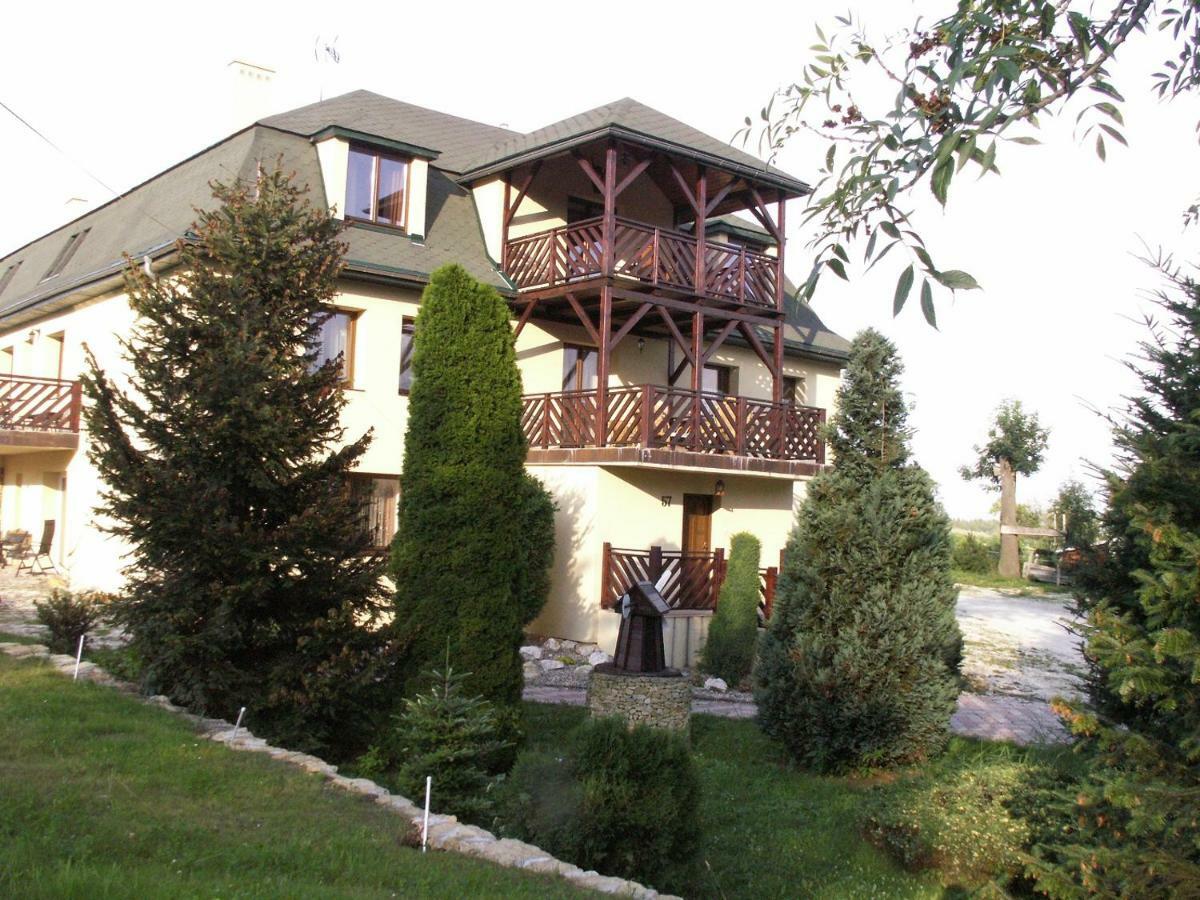 Agroturystyka Leszczynowy Dworek Ponikwa  Dış mekan fotoğraf