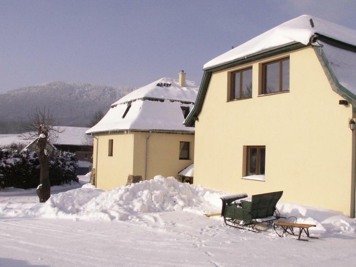 Agroturystyka Leszczynowy Dworek Ponikwa  Dış mekan fotoğraf