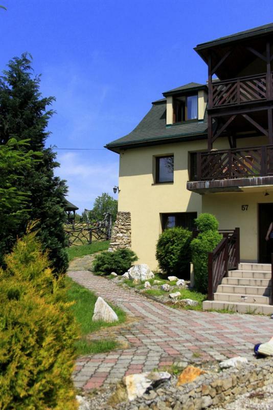 Agroturystyka Leszczynowy Dworek Ponikwa  Dış mekan fotoğraf