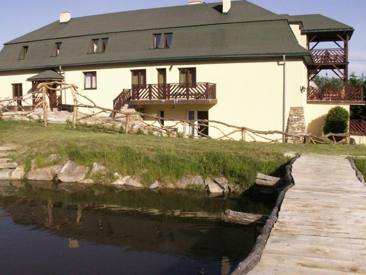 Agroturystyka Leszczynowy Dworek Ponikwa  Dış mekan fotoğraf